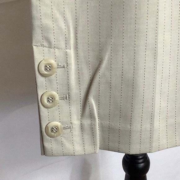 Pant - Picture 2 of 7